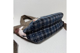 Large patchwork tote bag with embroidered kittens