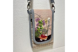 Crossbody bag with floral embroidery