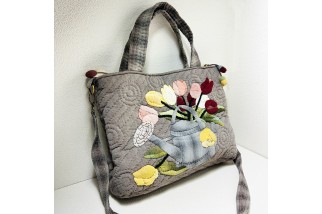 Floral patchwork shoulder bag