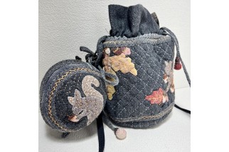 Squirrel bucket bag with detachable mini bag